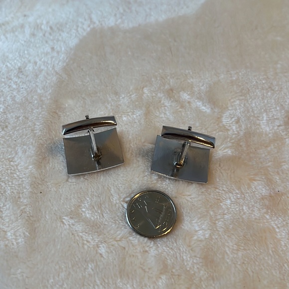 Silver tone cuff links with etched pattern vintage - Picture 2 of 2
